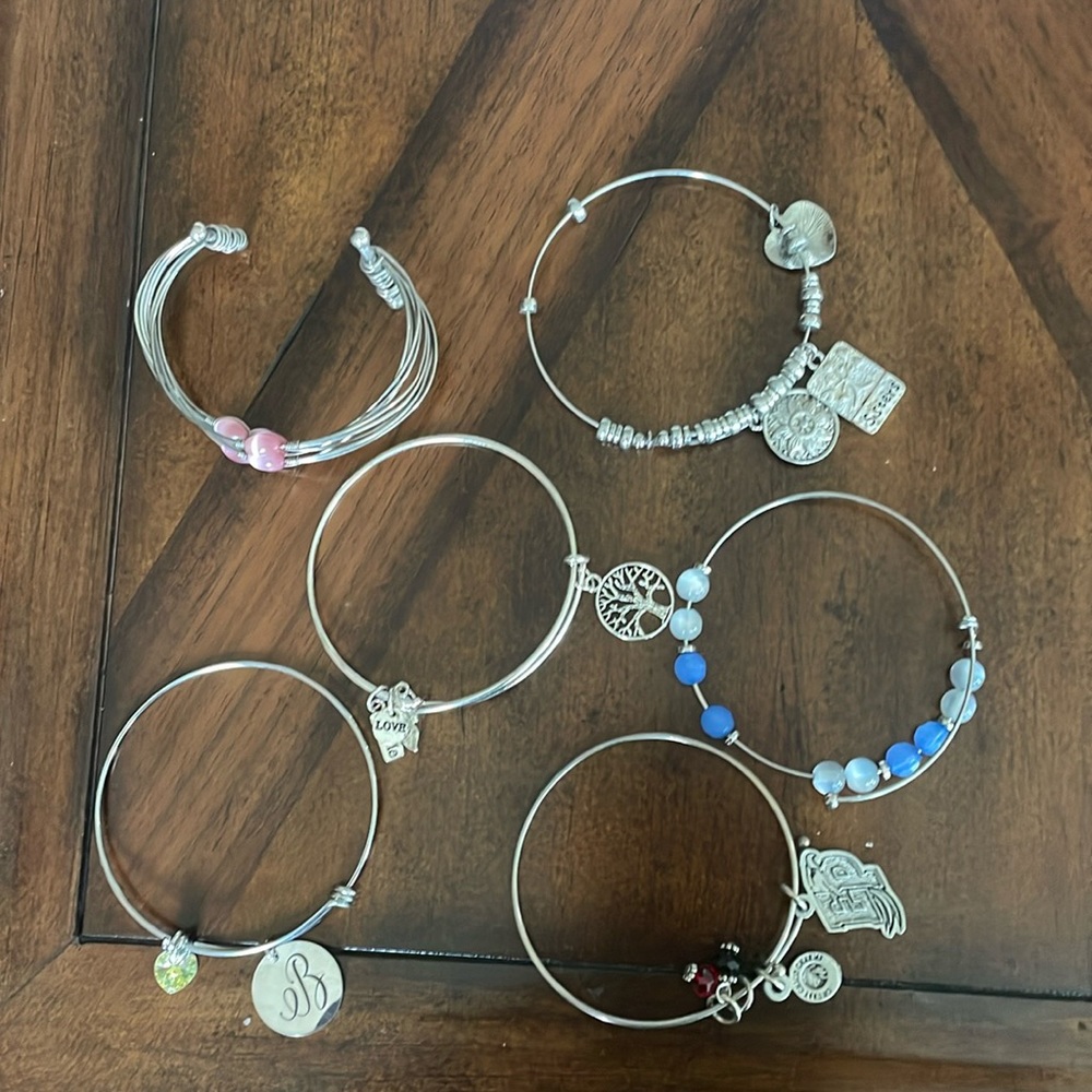 Lot of 6 bangles & bracelets